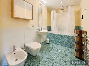 Photo 18- click for photo gallery